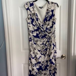 Dress floral r blue and white